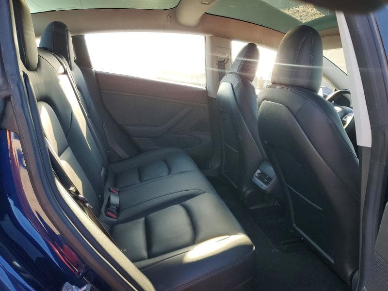 2018 TESLA MODEL 3 10