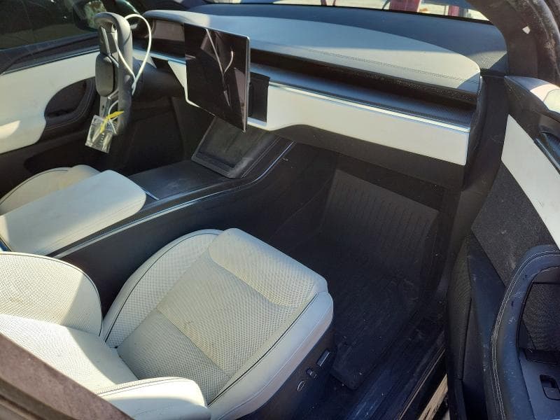 2023 TESLA MODEL X 8