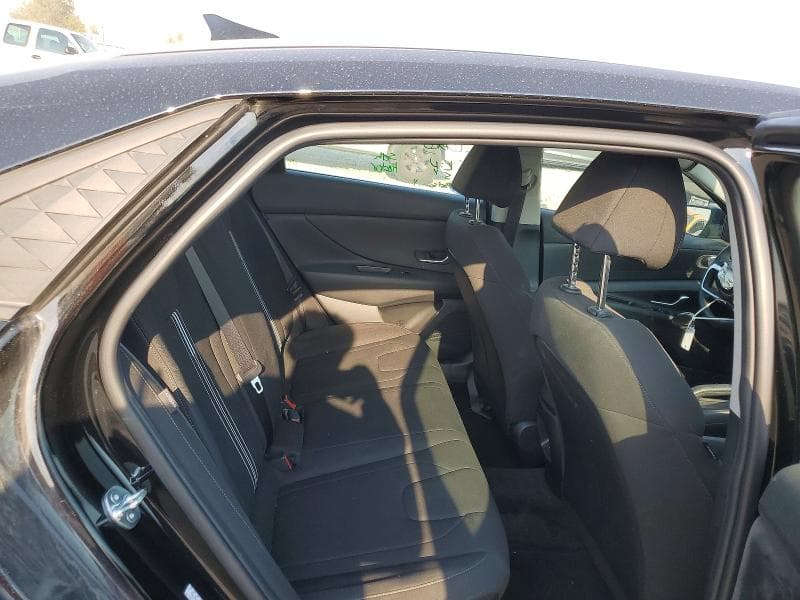 2024 HYUNDAI ELANTRA SEL 10