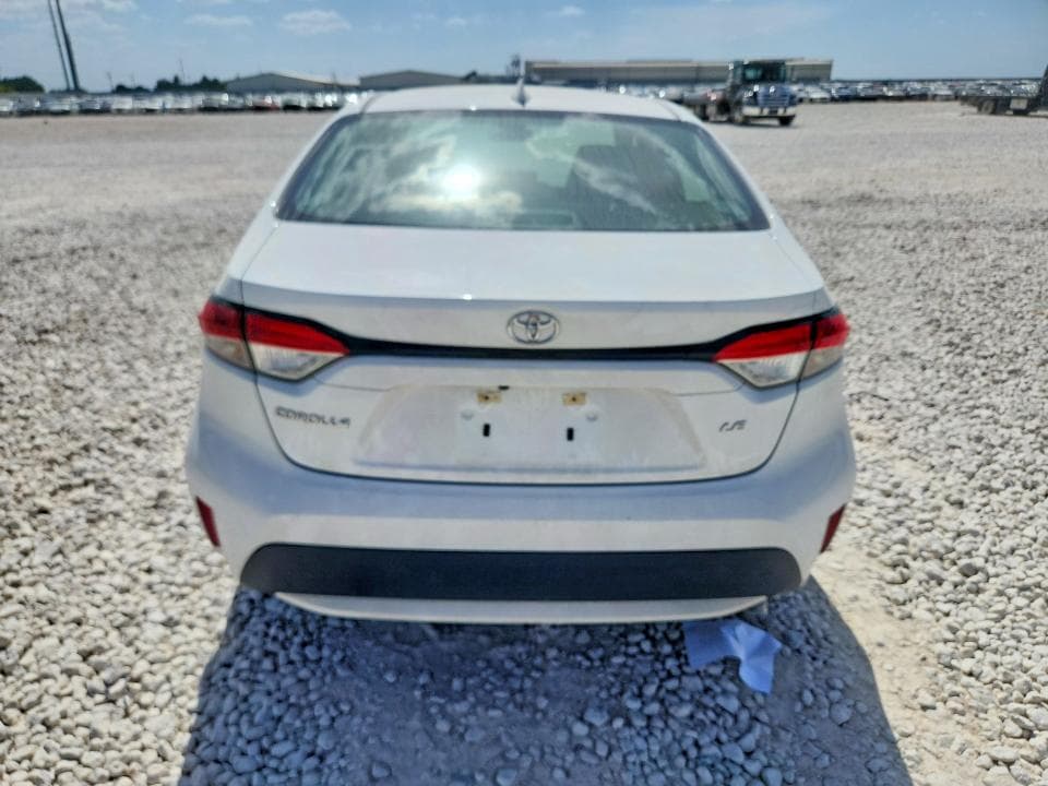 2021 TOYOTA COROLLA LE 6