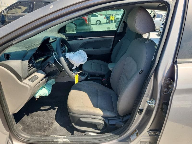 2020 HYUNDAI ELANTRA SEL 7