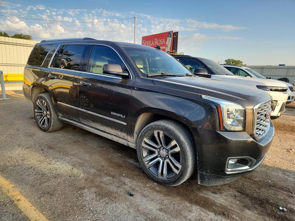 2019 GMC YUKON DENALI 4