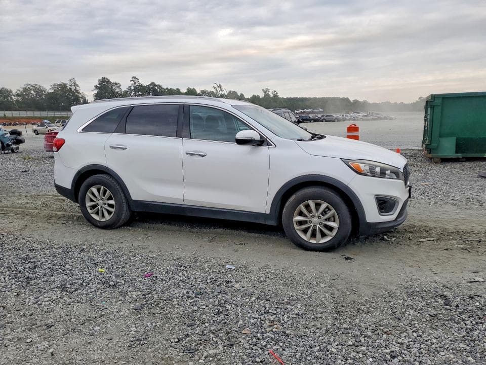2018 KIA SORENTO LX V6 4
