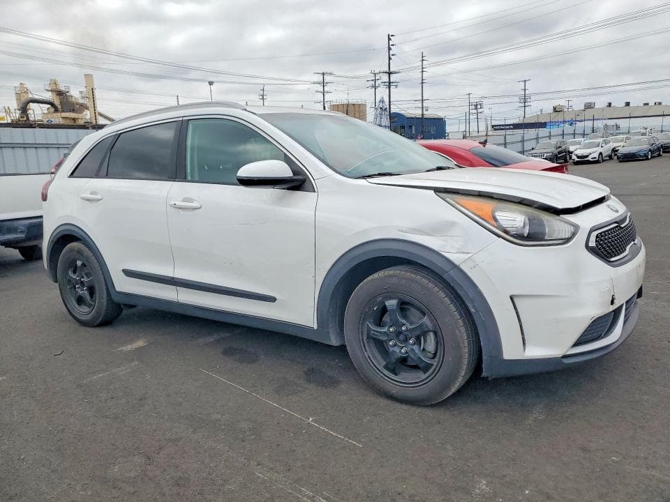 2018 KIA NIRO LX 4