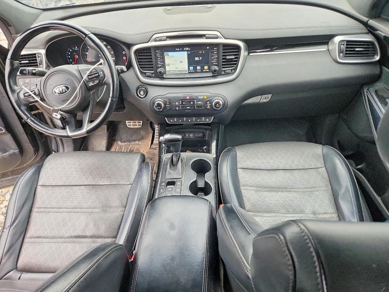 2017 KIA SORENTO SX LIMITED V6 8