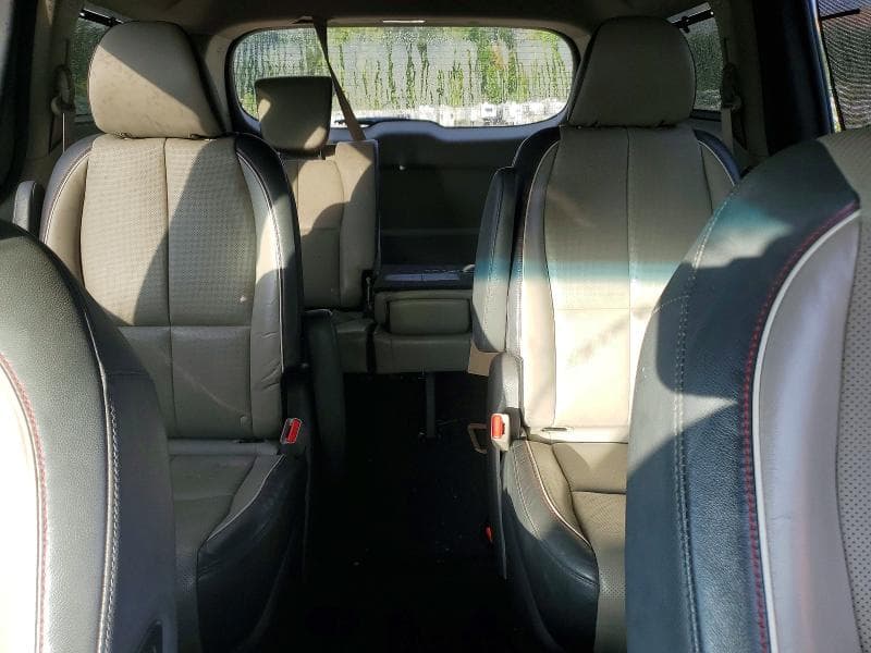 2017 KIA SEDONA SX 10