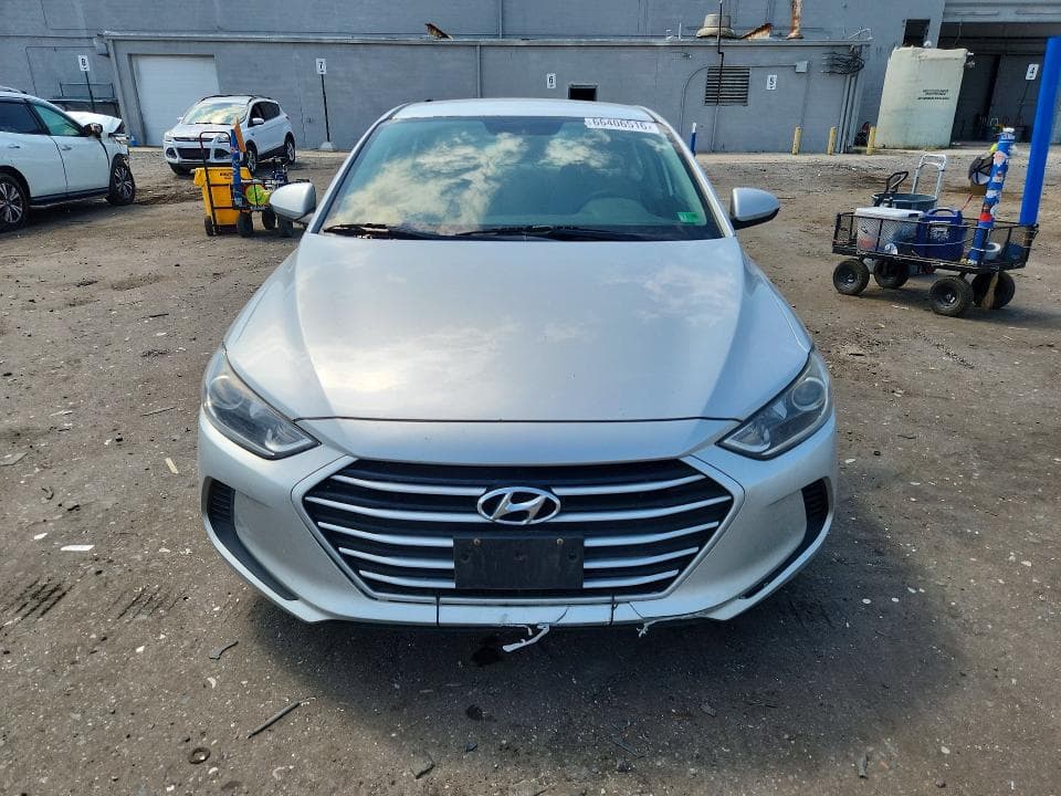2018 HYUNDAI ELANTRA SE 5
