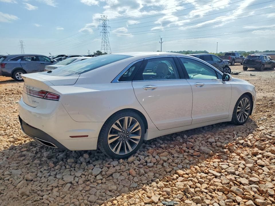 2017 LINCOLN MKZ RESERVE 3