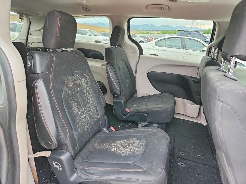 2017 CHRYSLER PACIFICA TOURING 11