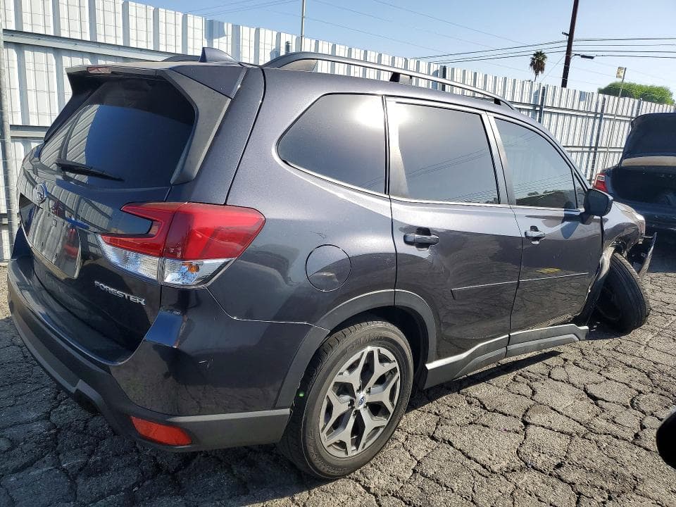 2019 SUBARU FORESTER PREMIUM 3