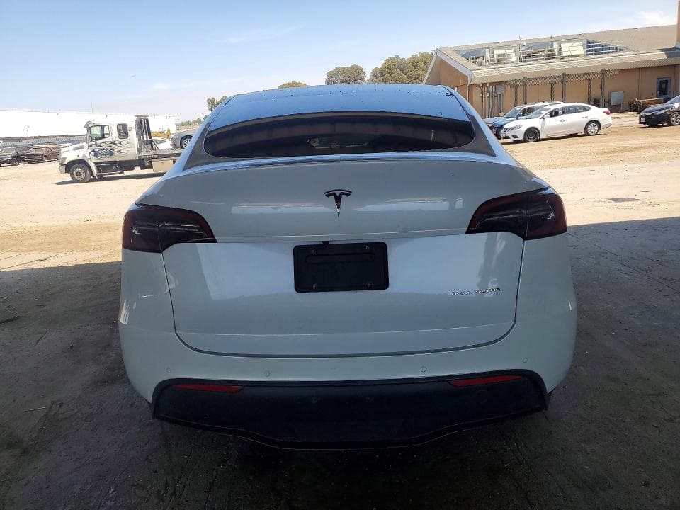 2021 TESLA MODEL Y 6