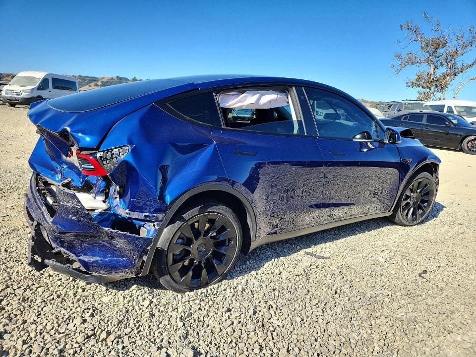 2022 TESLA MODEL Y 3