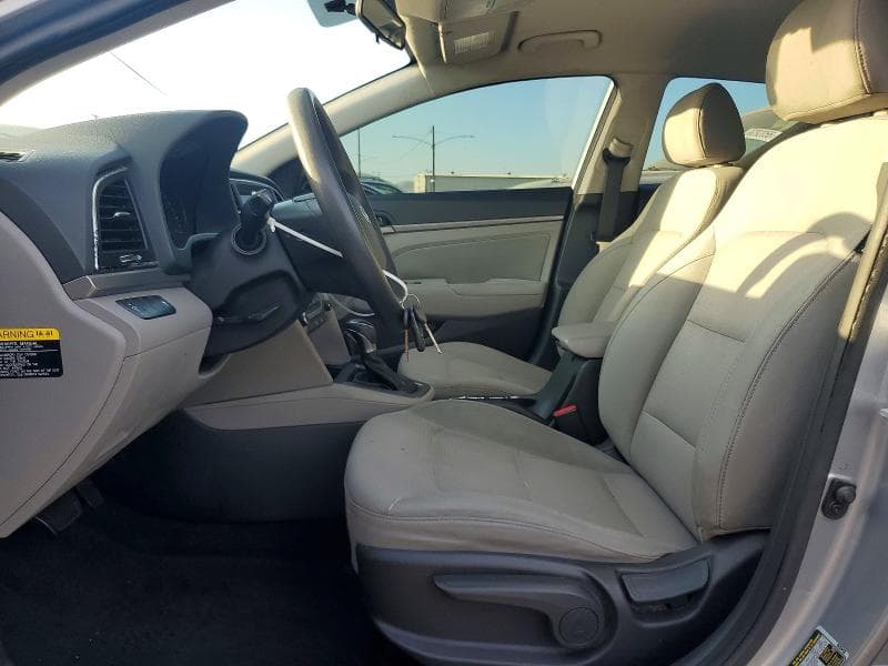 2017 HYUNDAI ELANTRA SE 7