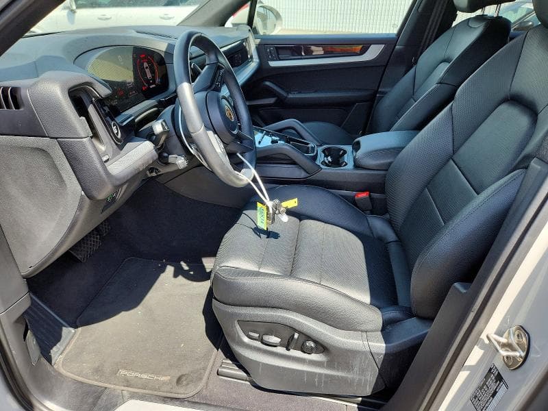 2024 PORSCHE CAYENNE 7