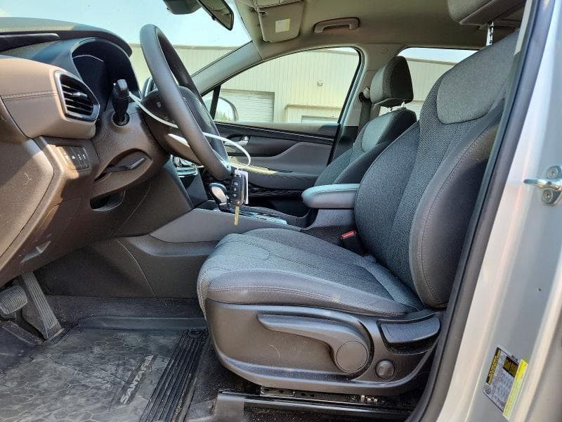 2020 HYUNDAI SANTA FE SE 7