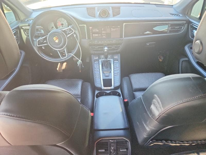 2021 PORSCHE MACAN 8