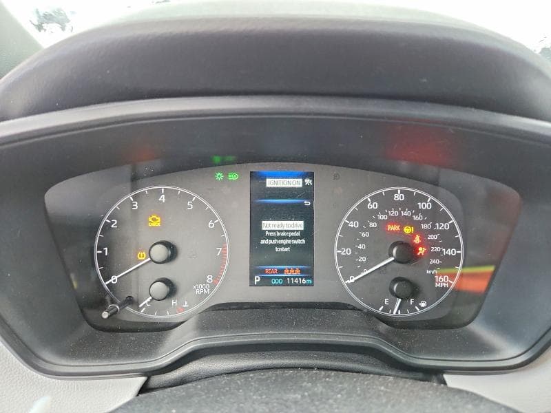 2025 TOYOTA COROLLA SE 9