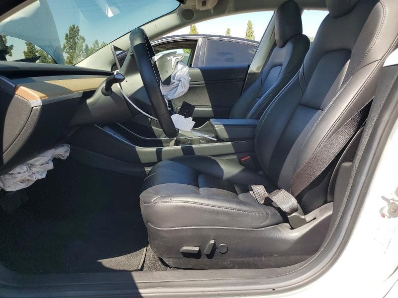 2018 TESLA MODEL 3 7
