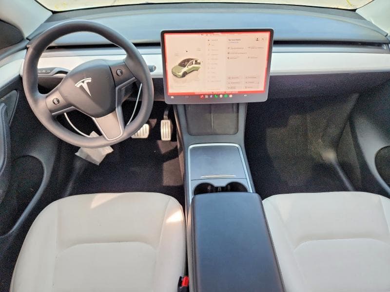 2023 TESLA MODEL Y 8