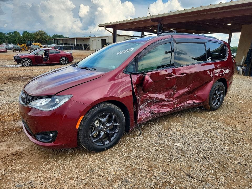 2019 CHRYSLER PACIFICA TOURING L - 1