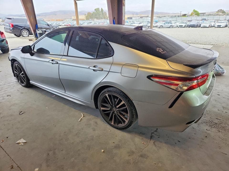 2020 TOYOTA CAMRY XSE 2