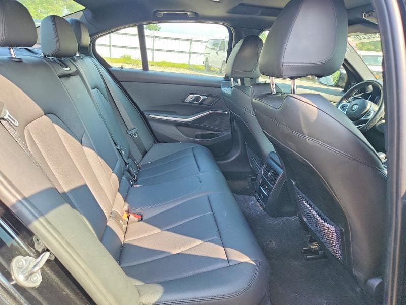 2021 BMW 330XI 10