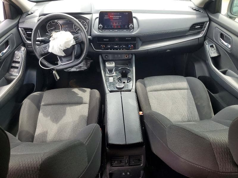 2025 NISSAN ROGUE SV 8