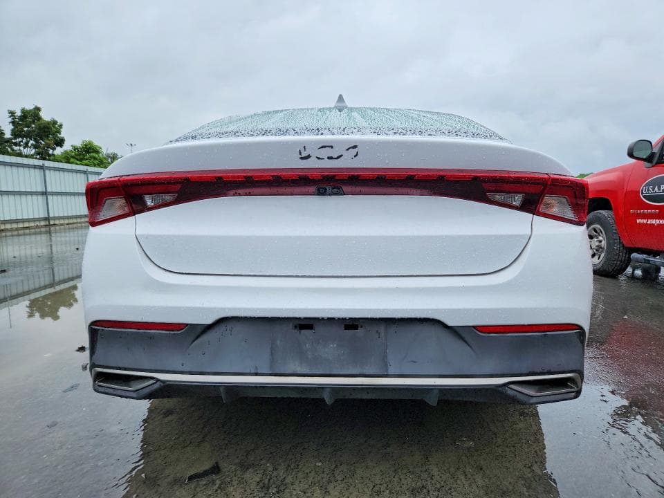 2022 KIA K5 LX 6