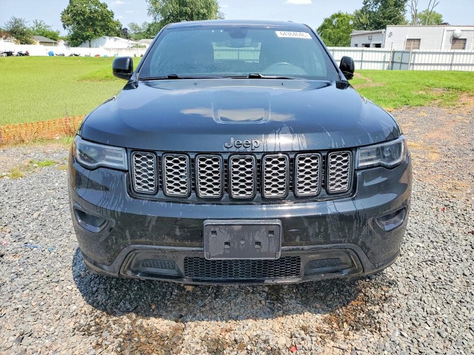 2022 JEEP GRAND CHEROKEE LAREDO E 5