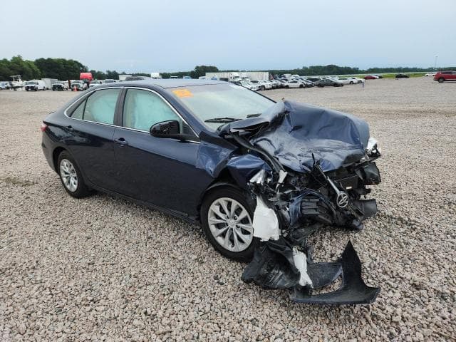 2017 TOYOTA CAMRY LE 4