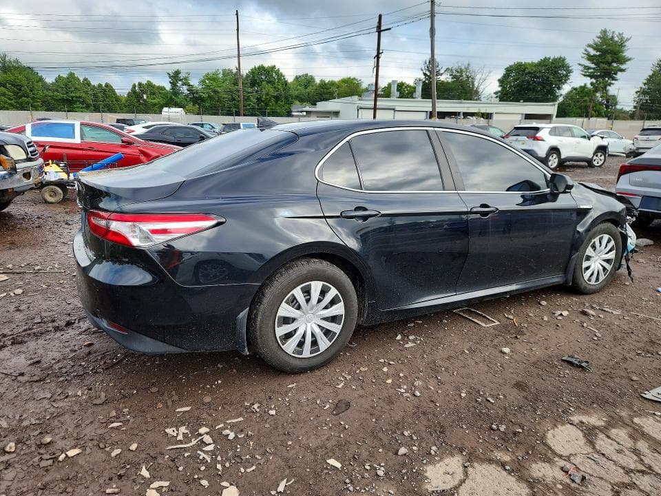 2020 TOYOTA CAMRY LE 3