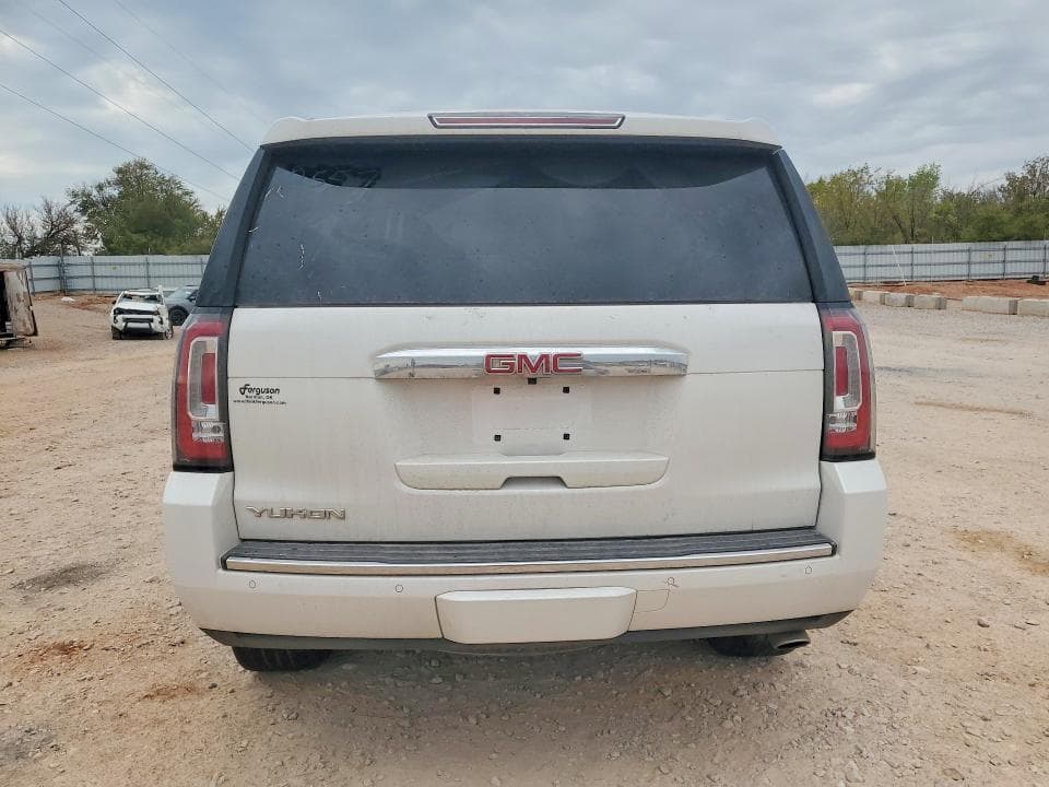 2017 GMC YUKON DENALI 6