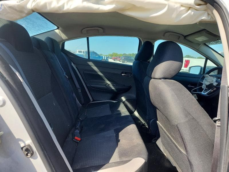 2020 NISSAN VERSA SV 10