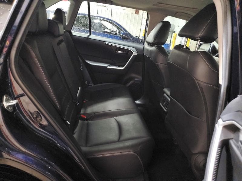 2024 TOYOTA RAV4 XLE PREMIUM 11