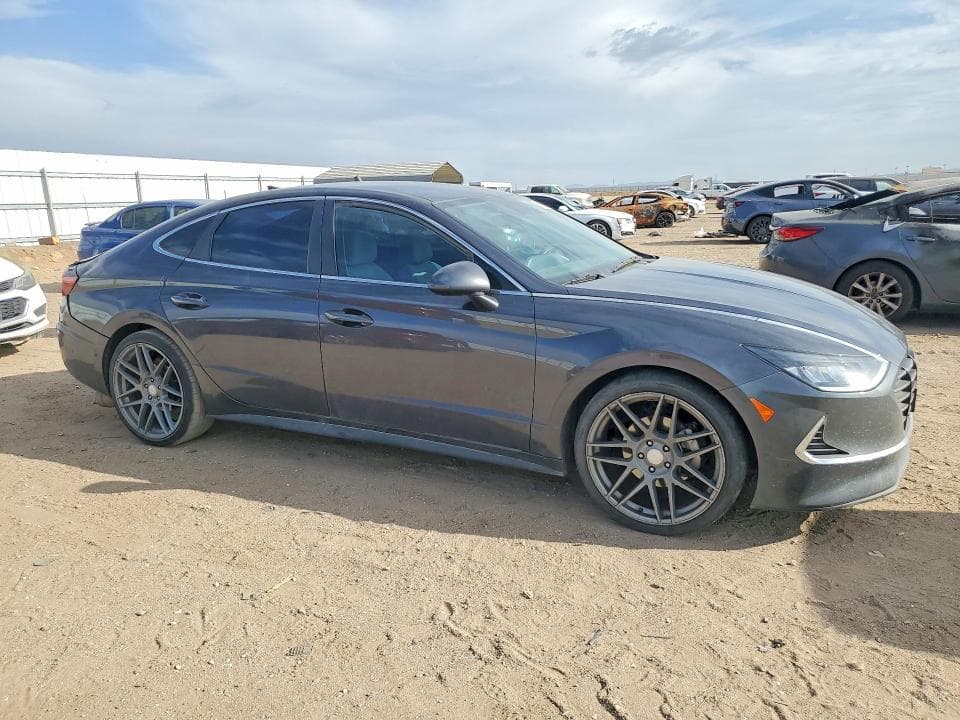 2020 HYUNDAI SONATA SE 4