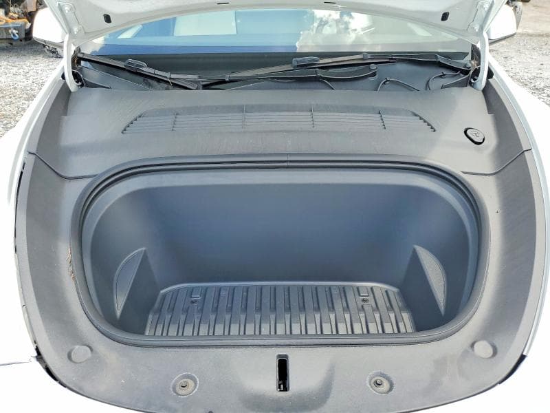 2024 TESLA MODEL Y 11
