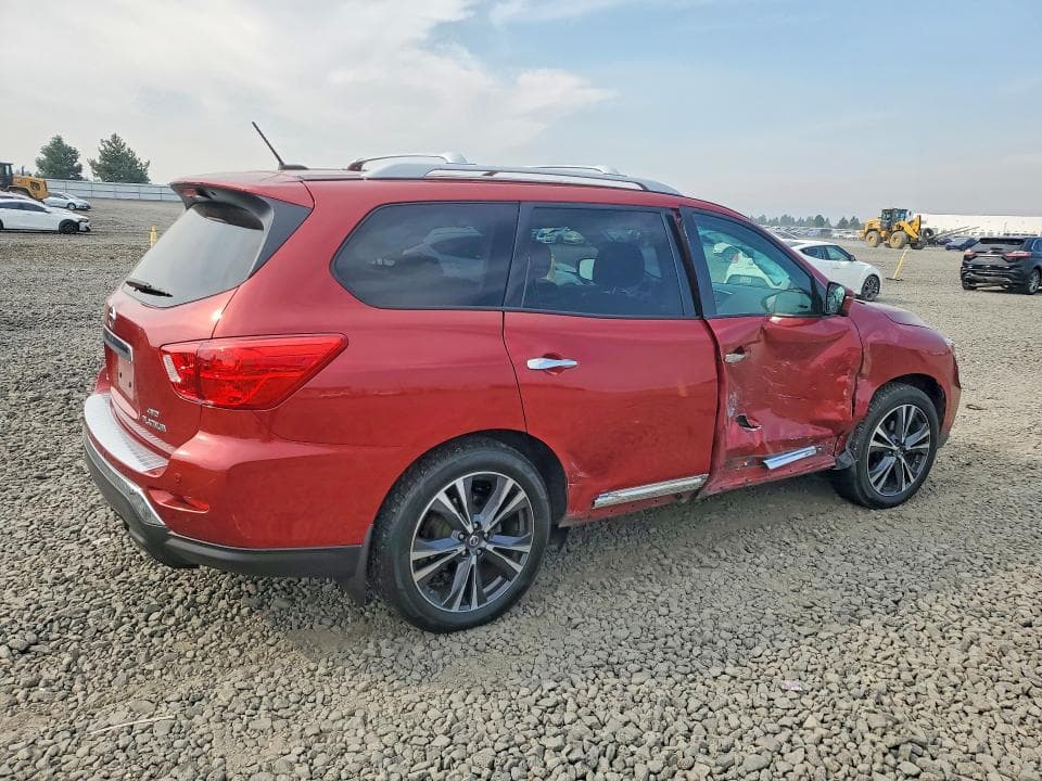2017 NISSAN PATHFINDER PLATINUM 3