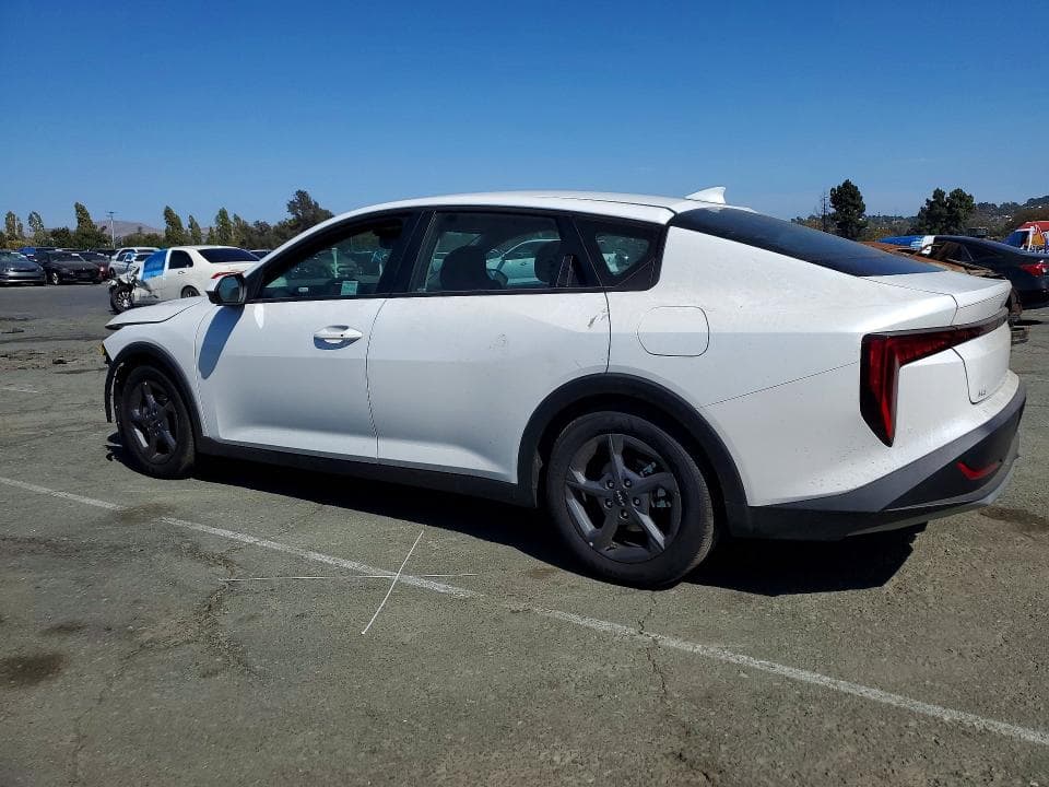2026 KIA K4 LXS 2