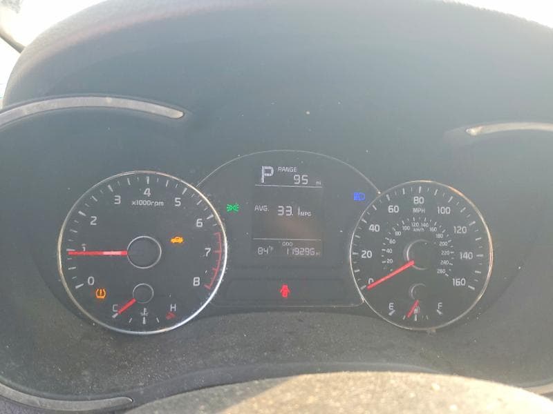 2017 KIA FORTE LX 9