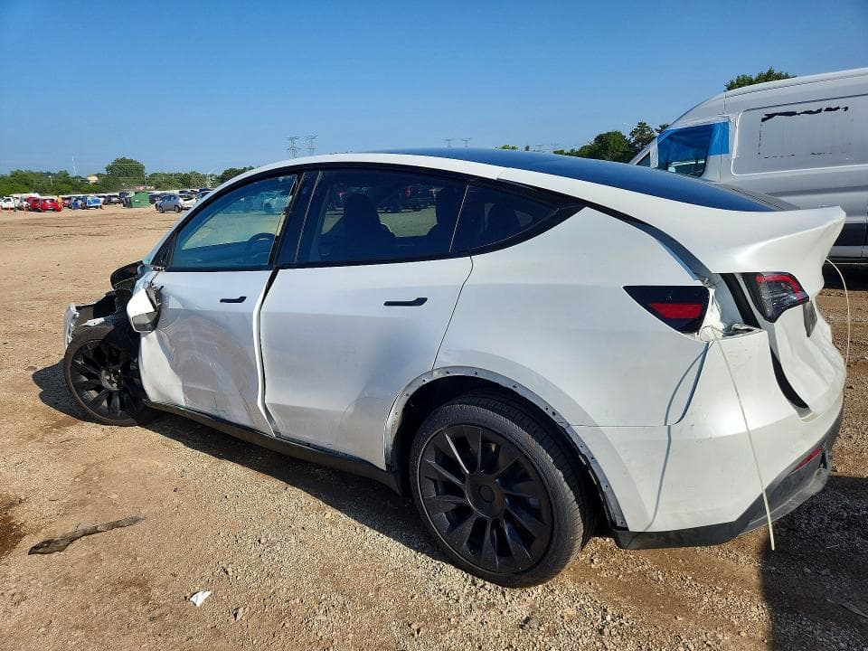 2023 TESLA MODEL Y 2