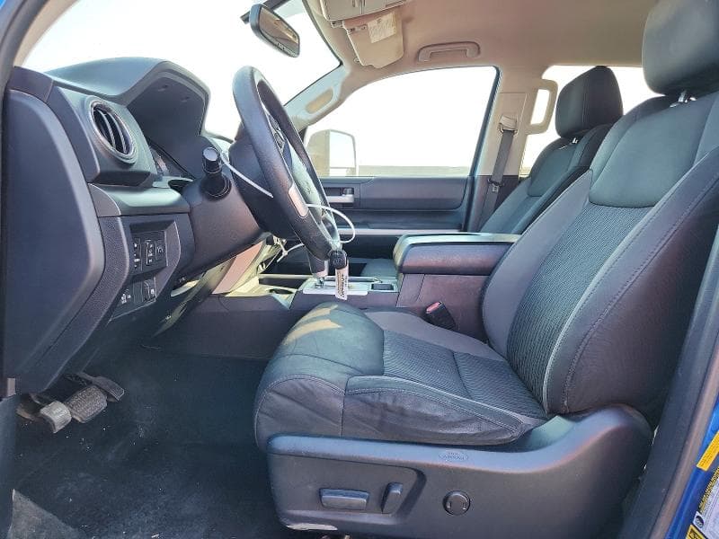 2017 TOYOTA TUNDRA SR5 7