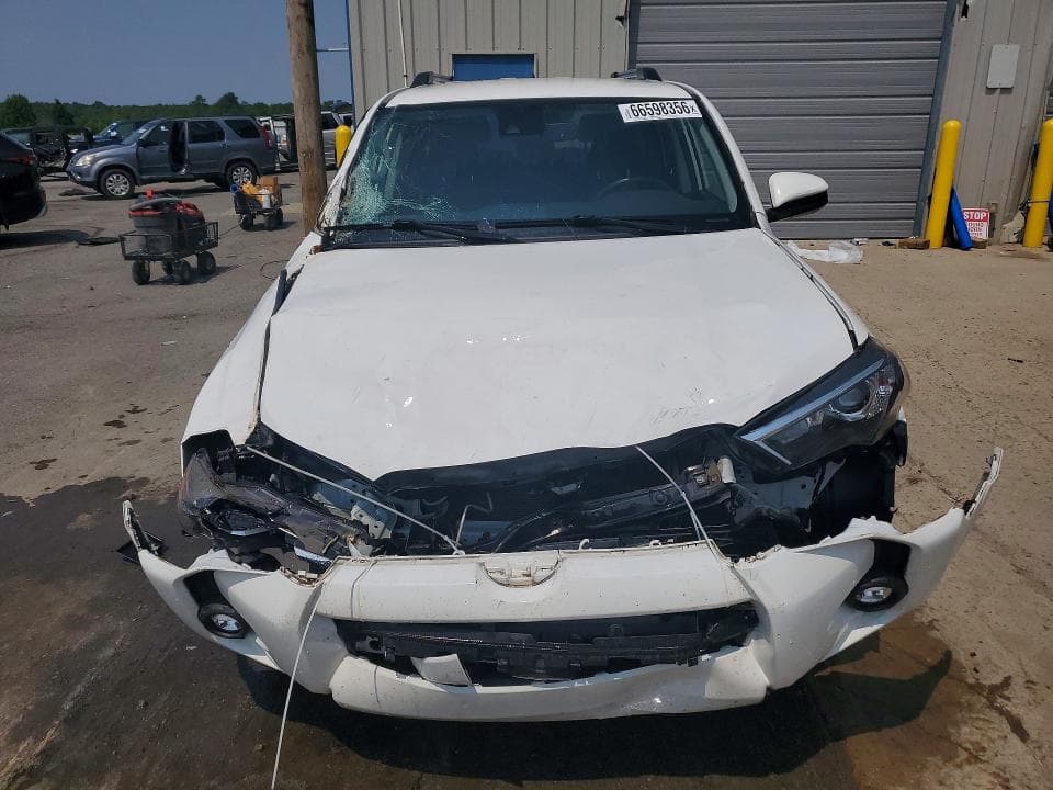 2021 TOYOTA 4RUNNER SR5 5