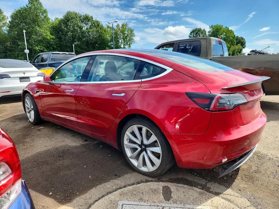 2018 TESLA MODEL 3 2