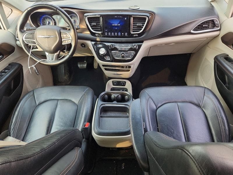 2017 CHRYSLER PACIFICA TOURING L 8