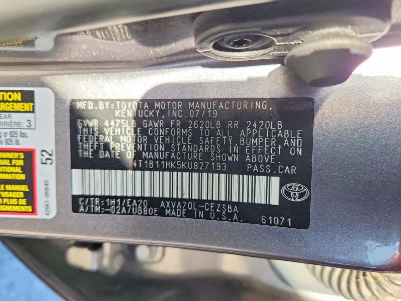 2019 TOYOTA CAMRY SE 12