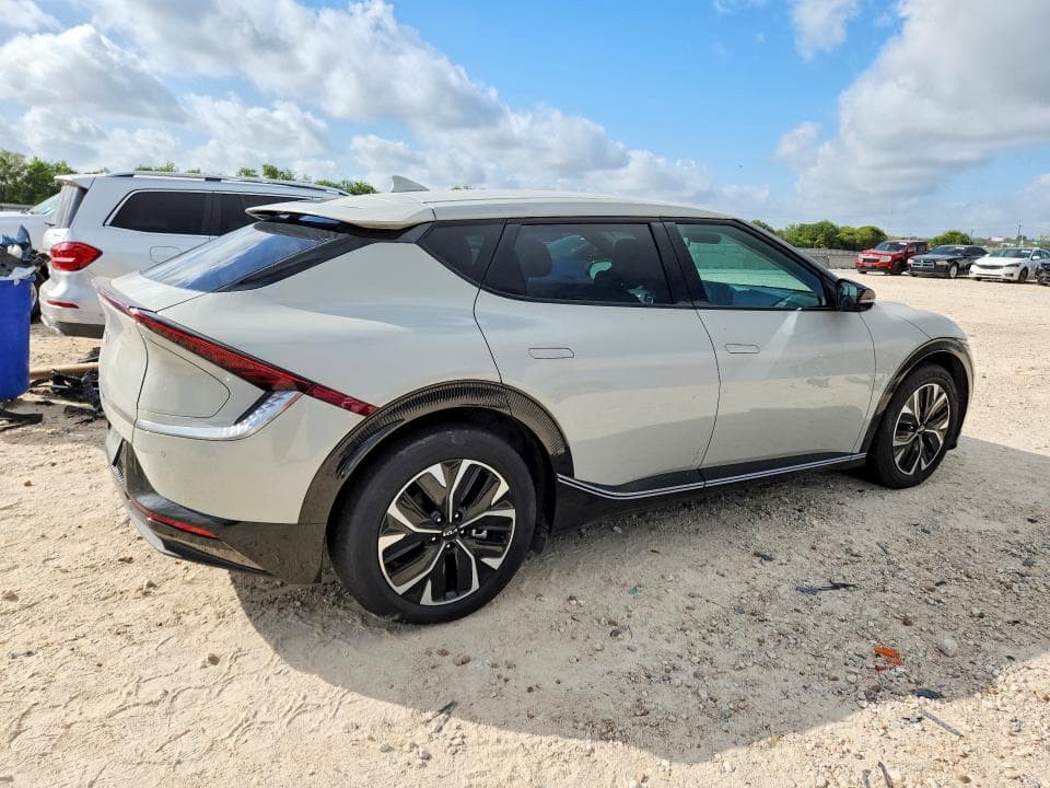 2024 KIA EV6 WIND 3