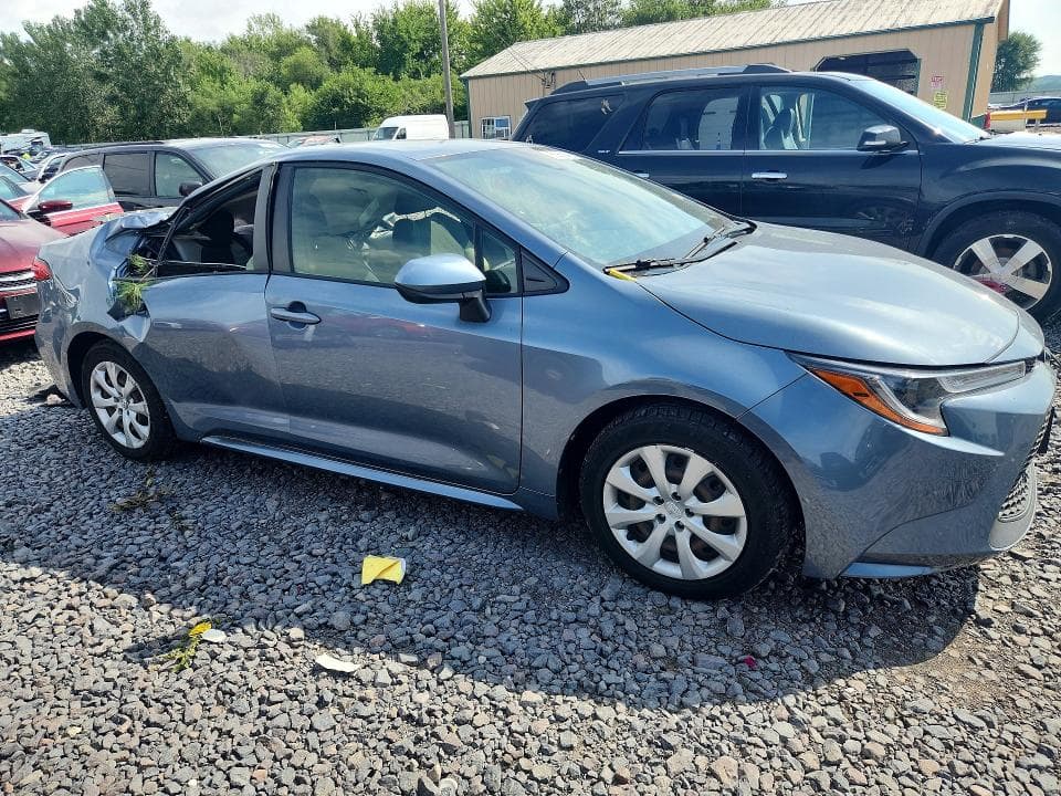 2020 TOYOTA COROLLA LE 4