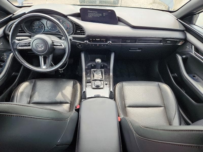 2022 MAZDA 3 PREMIUM 8