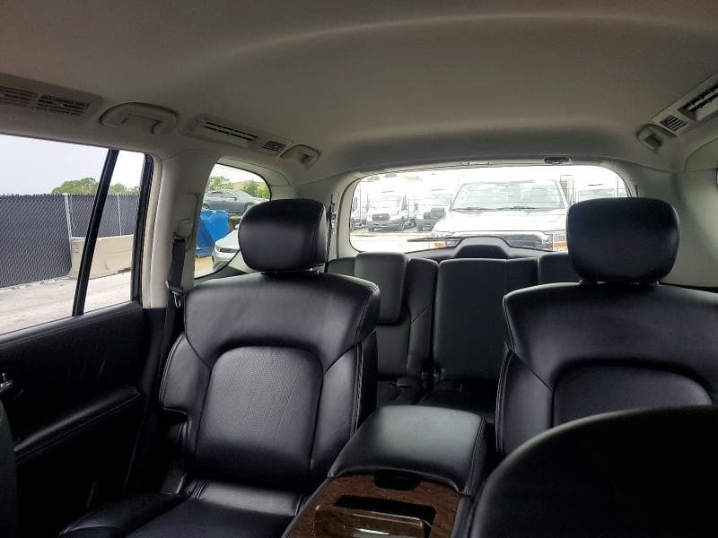 2017 INFINITI QX80 BASE 10