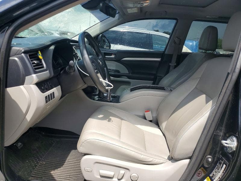 2017 TOYOTA HIGHLANDER XLE 7